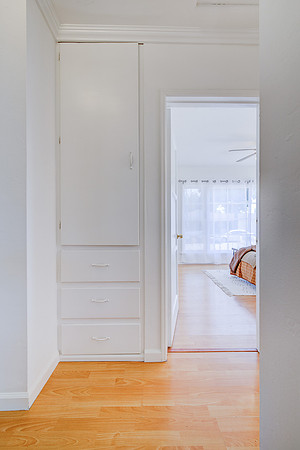 4245 E 14th St Interior-61