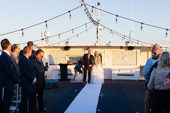 Wedding Photos Endless Dreams - City Experiences By Hornblower-379