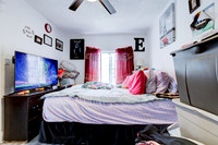 815 W 62nd Pl Interior-005