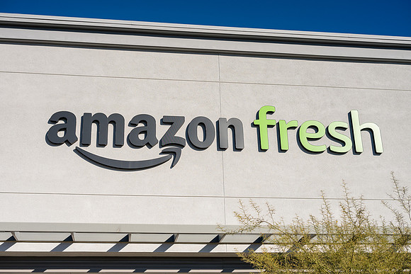 1 Amazon Fresh Long Beach Ca Holiday Art Display-2