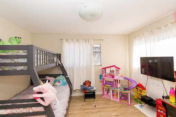 1626 w 104th st-22