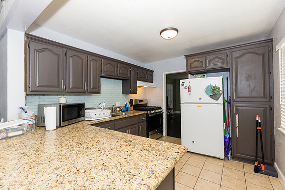Real Estate Photographer Bellflower 10268 Muroc St-022