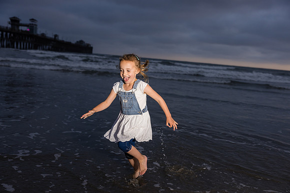 Family photos Oceanside Pier-162