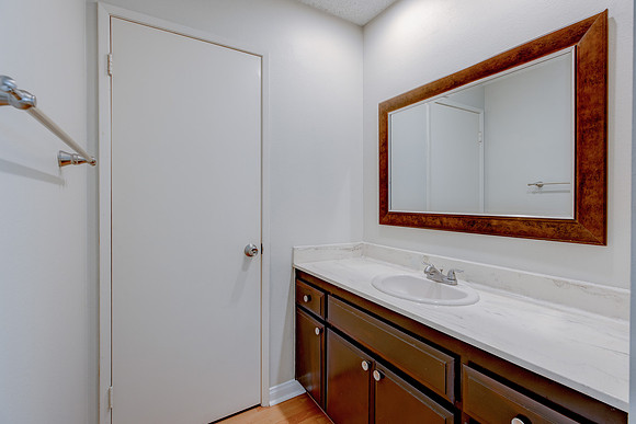 1790 Silver Maple Drive - Interior-032