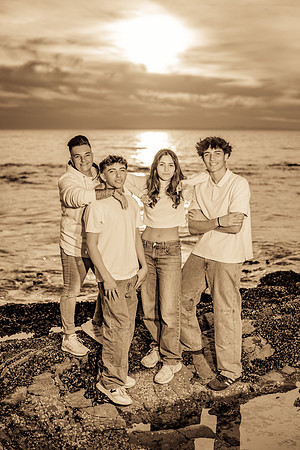 Family Photos Crystal Cove Newport Beach Ca-083