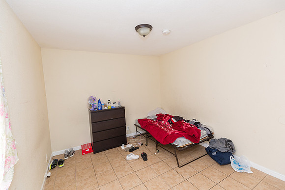 10413 S Main Street - Real Estate Photographer Los Angeles-46