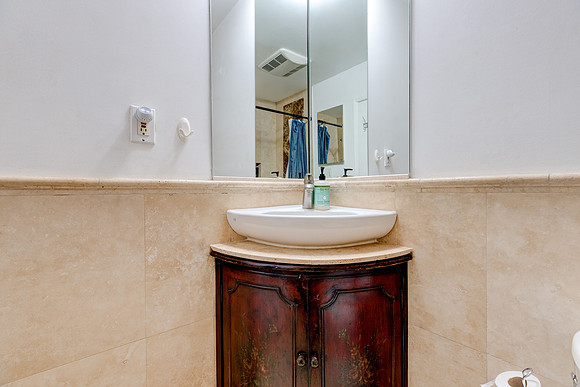 7561 Center Ave 15 Interior-69
