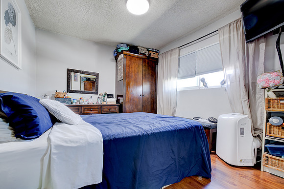1133 Freeman Ave Interior-056
