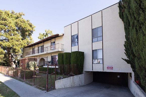 Small File -756 Inglewood Exterior-006