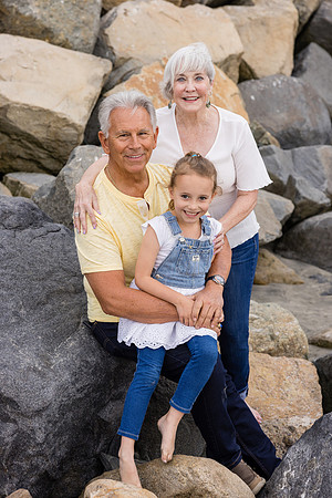 Family photos Oceanside Pier-051