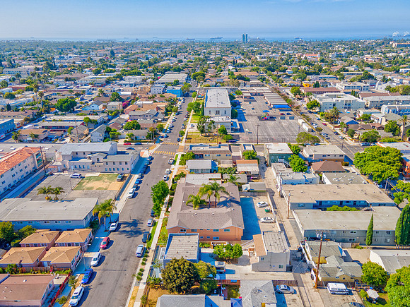 1133 Freeman Ave Drone-021
