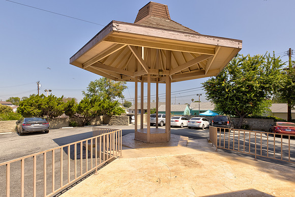 11311 La Mirada Exterior-31