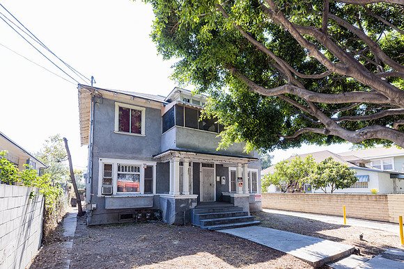1444 W 22nd St-Exterior-007