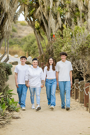 Family Photos Crystal Cove Newport Beach Ca-034