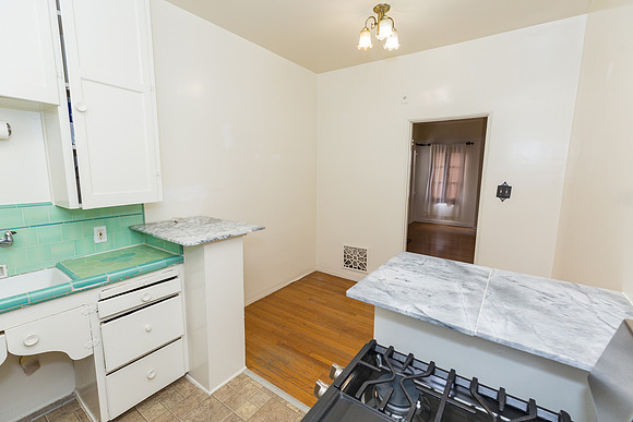 1043 S Orange Grove - Real Estate Photographer LA-21