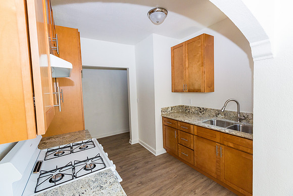 1640 Gundry Ave LB-64