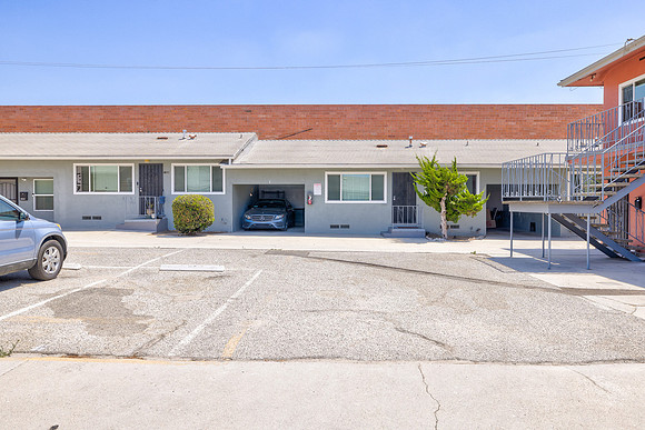 1300 W 134th St-Gardena Exterior-18