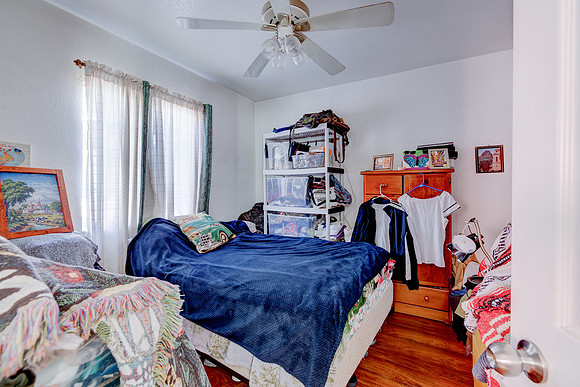 535 W Olive St Inglewood-046