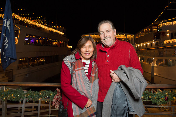 Newport Christmas Light Parade-41