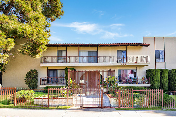 756 Inglewood Front-003
