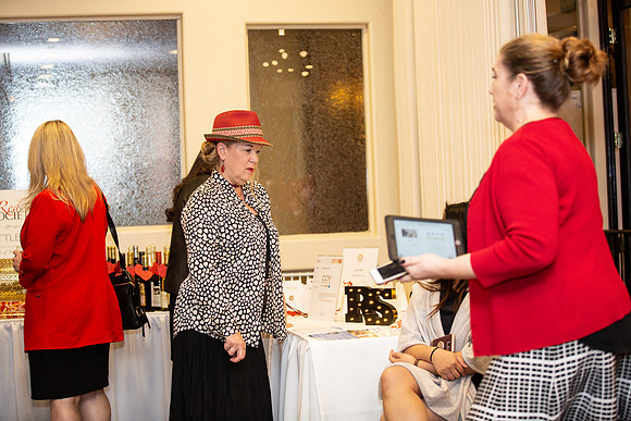 Love is in the air - The Grand Long Beach - David England Photography-40