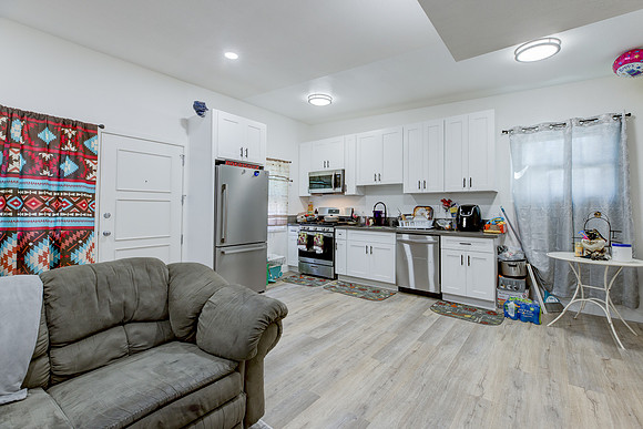 10223 Crenshaw Blvd Inglewood Interior-031