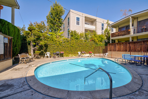 Small File -756 Inglewood Exterior-014