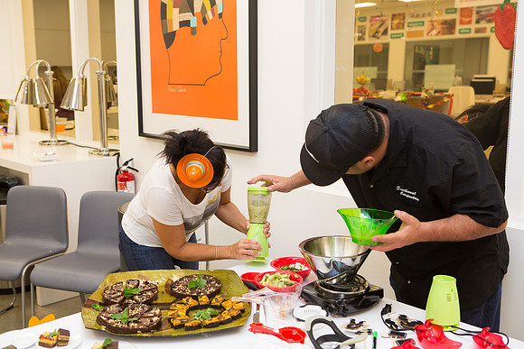 Uniregistry Salsa Contest 2017-124