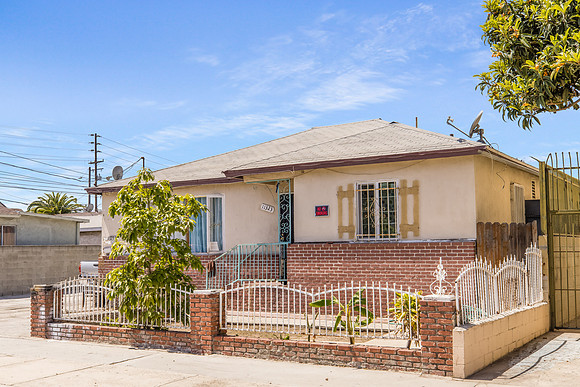 11323 S Firmona Ave Inglewood Exterior 1