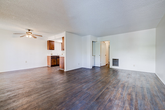 Small File -756 Inglewood Interior-002