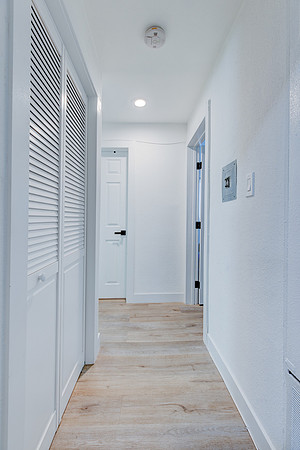 10223 Crenshaw Blvd Inglewood Interior-027