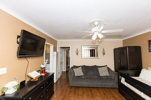 432 W Palm St-056