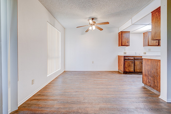 Small File -756 Inglewood Interior-007