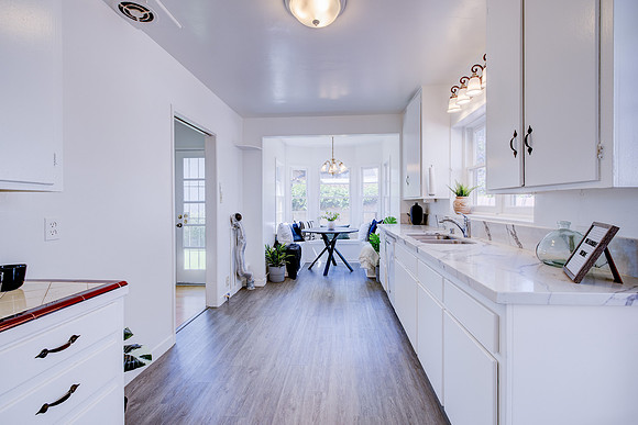 4245 E 14th St Interior-25