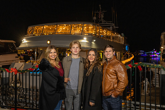 City Cruises Holiday Photos - Newport Beach-92