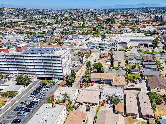 1126 E Arcaida Ct Long Beach Drone-004
