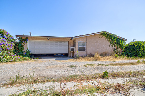 4245 E 14th St Exterior-15