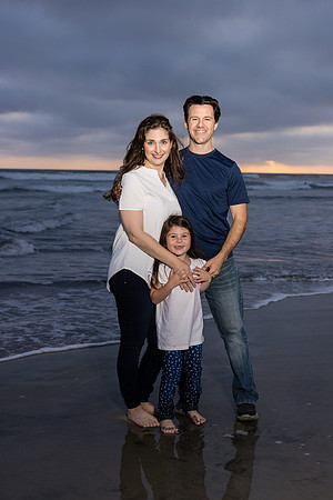 Family photos Oceanside Pier-172