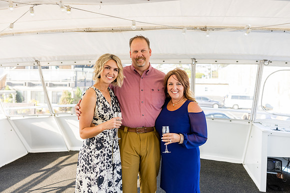 Icon Yacht - City Experiences -179