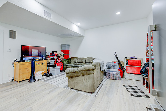 10223 Crenshaw Blvd Inglewood Interior-035