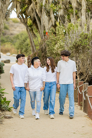 Family Photos Crystal Cove Newport Beach Ca-036