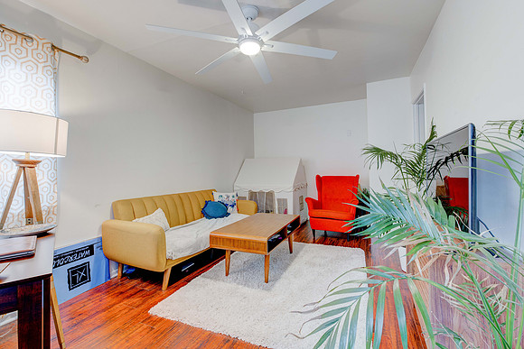 Interior 616 Sheldon Street-029