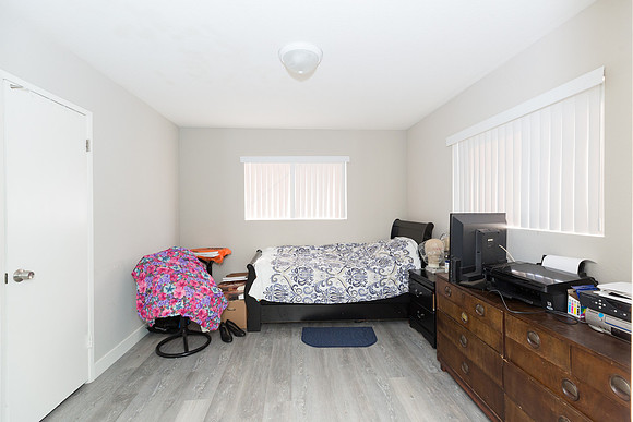 1626 w 104th st-59