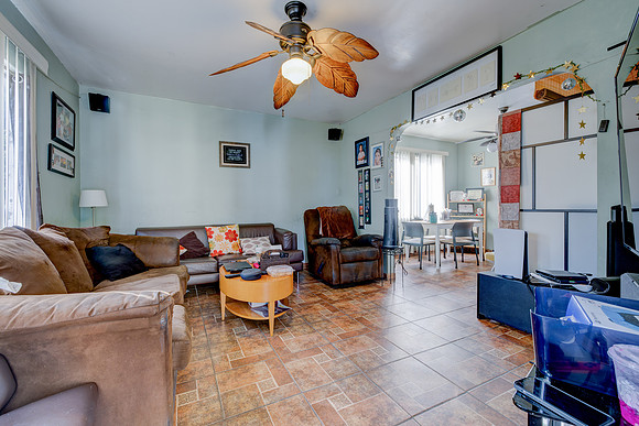 1031 W 57th Street-022