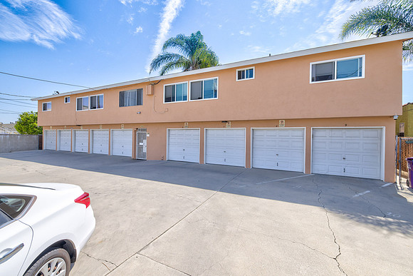 1133 Freeman Ave Exterior-007