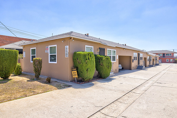 1300 W 134th St-Gardena Exterior-3