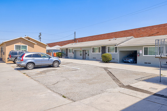 1300 W 134th St-Gardena Exterior-19