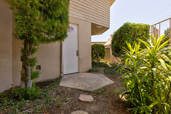 11311 La Mirada Exterior-33