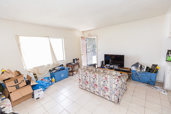 10413 S Main Street - Real Estate Photographer Los Angeles-41