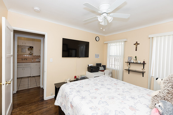 432 W Palm St-051